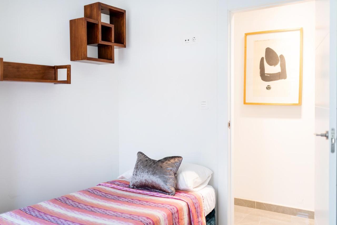 Elegante Y Centrico Alojamiento En Granada Apartment Exterior photo